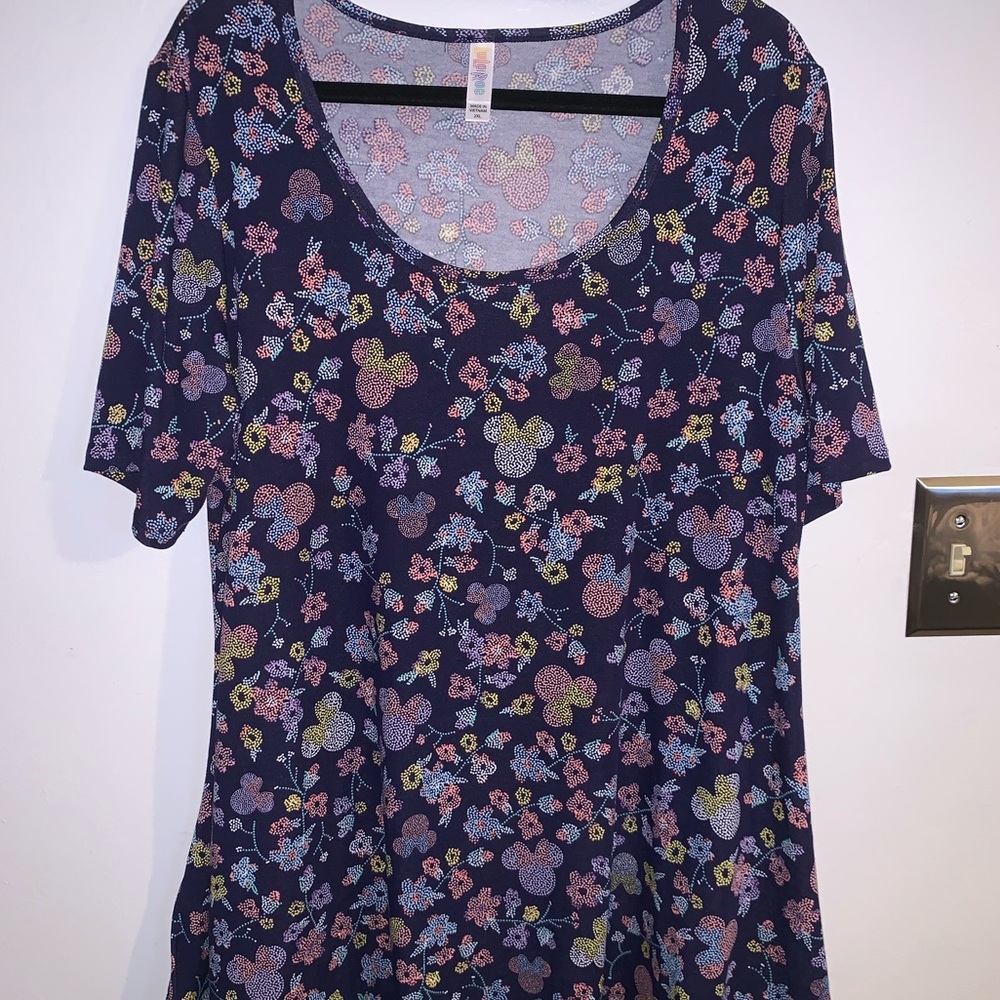 Lularoe Disney perfect tee